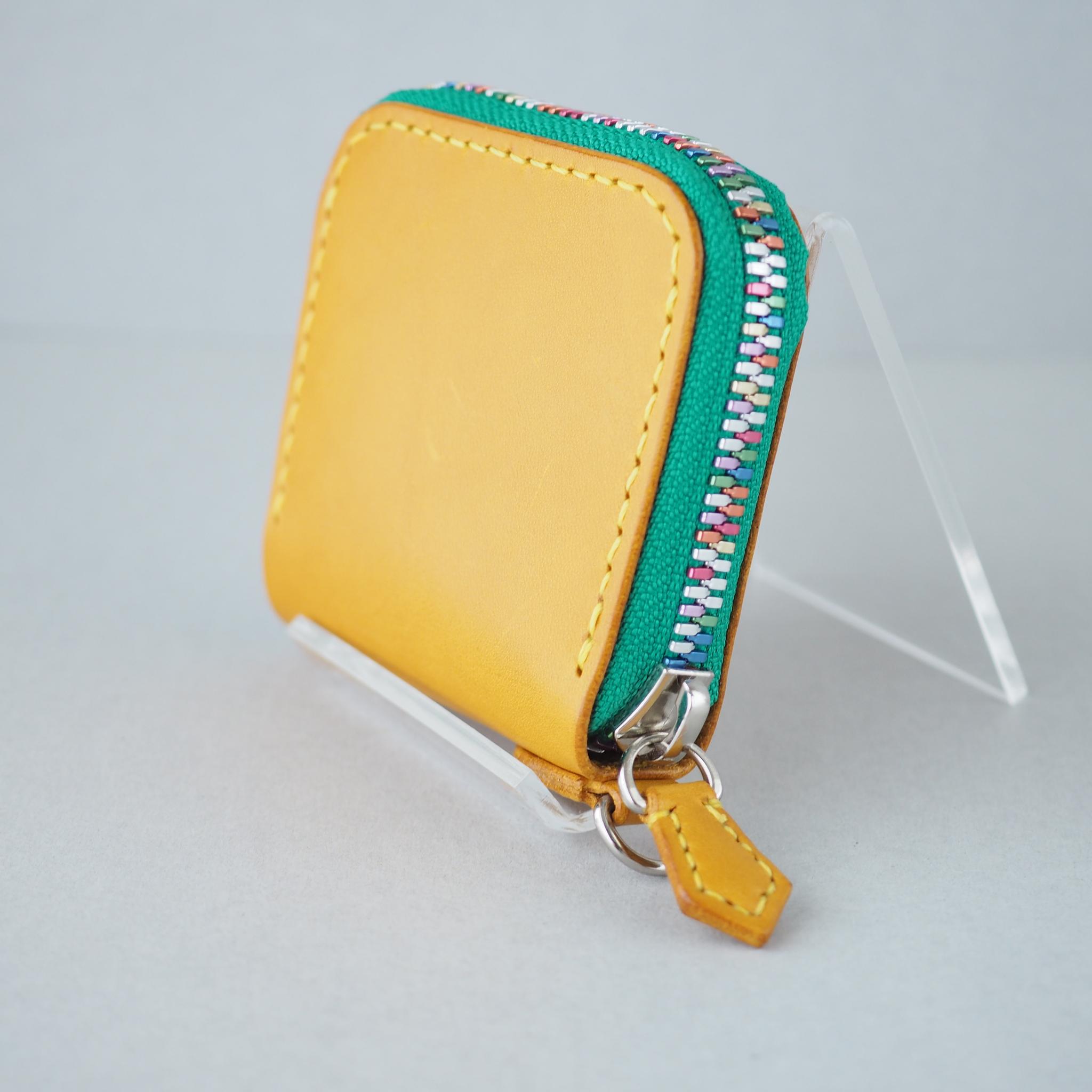 イタリアンレザー（クラストとリネア ヴァスカ ボックス）を使ったL字型ファスナー財布 | 2枚目