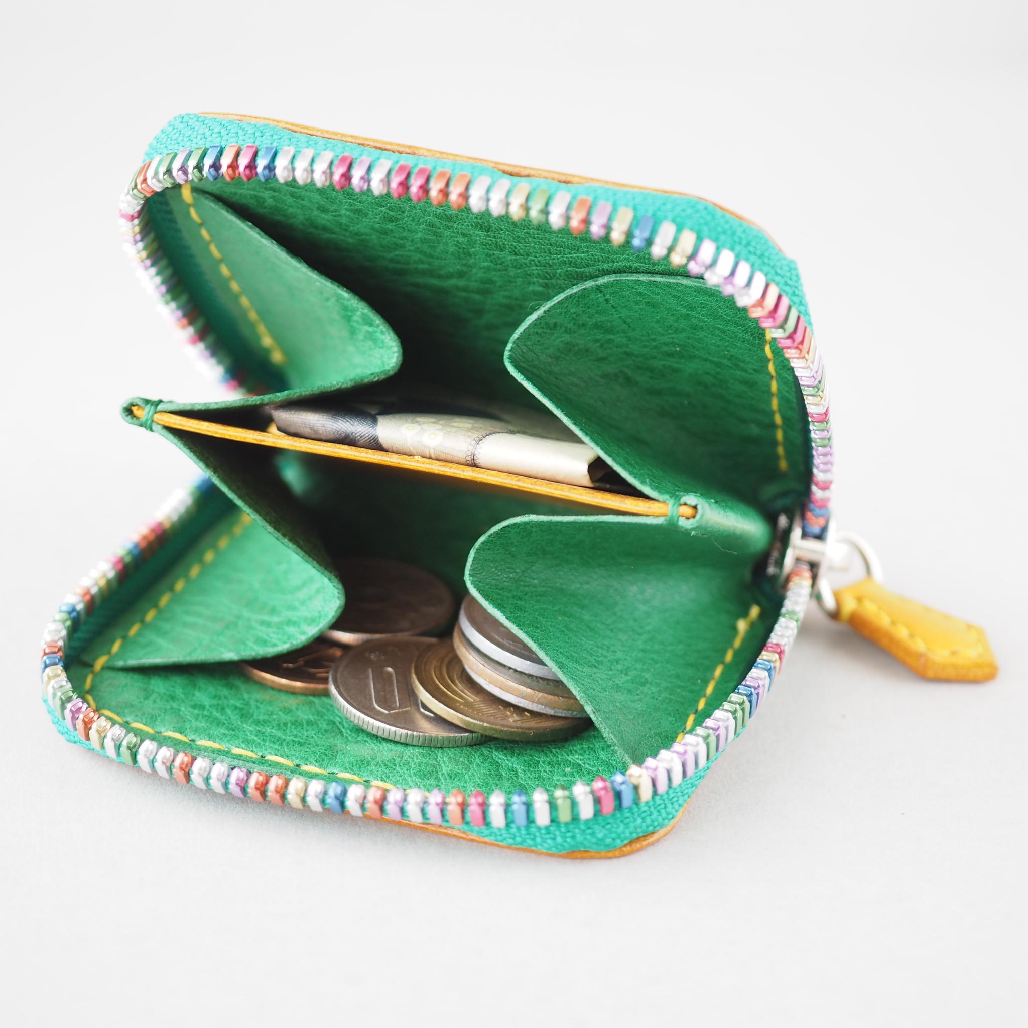 イタリアンレザー（クラストとリネア ヴァスカ ボックス）を使ったL字型ファスナー財布 | 4枚目