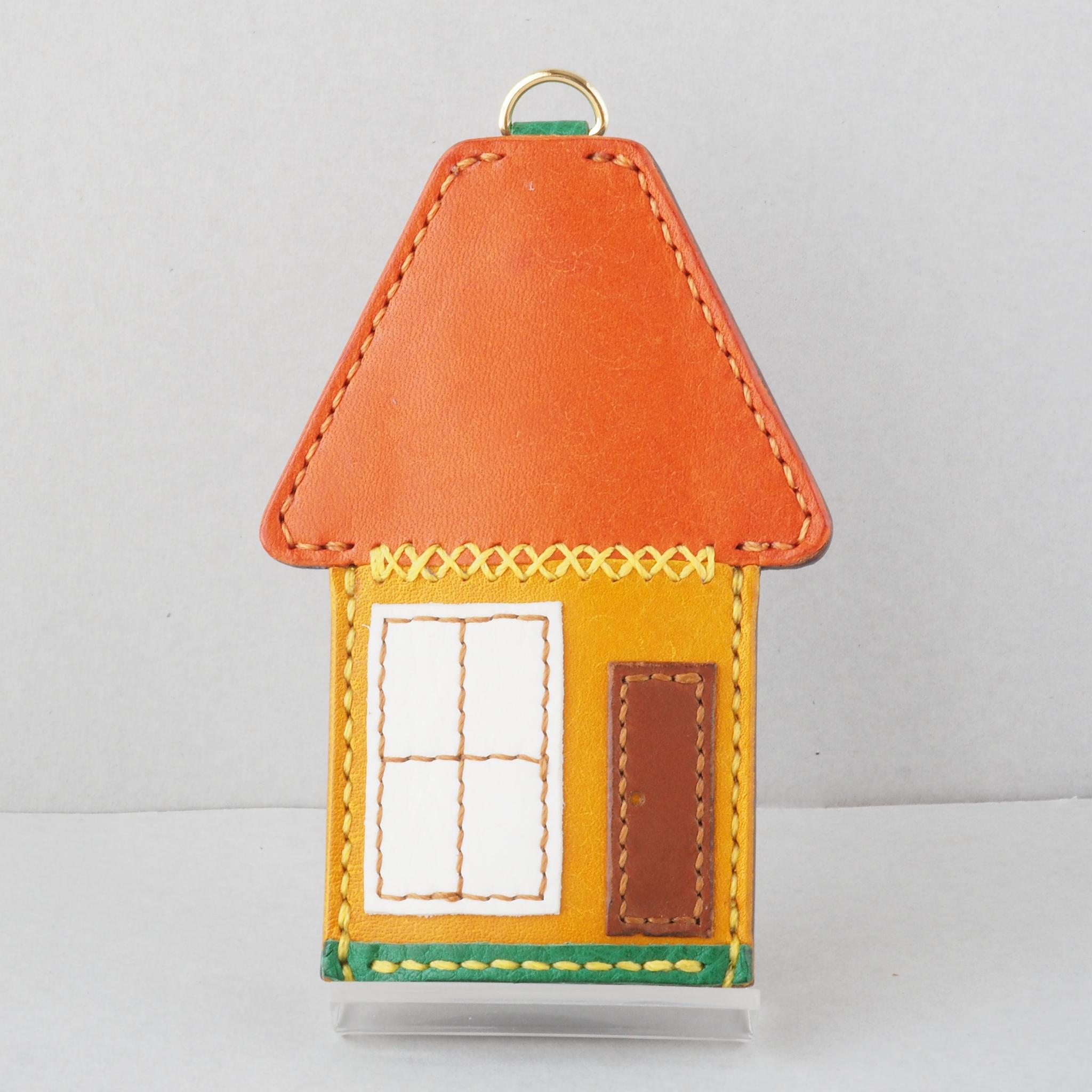 [受注制作] イタリアンレザーを使った「ハウス型キーケース」