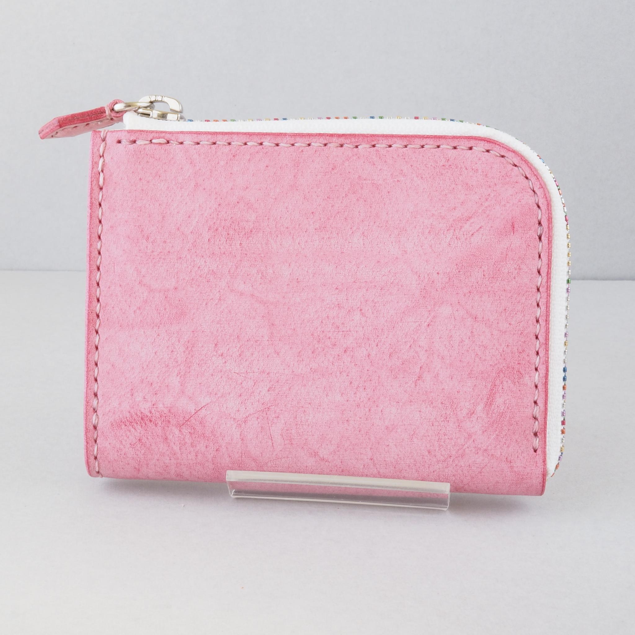 イタリアンレザー（アラスカ ピンクとカントリー ホワイト）を使ったL字型ファスナー財布